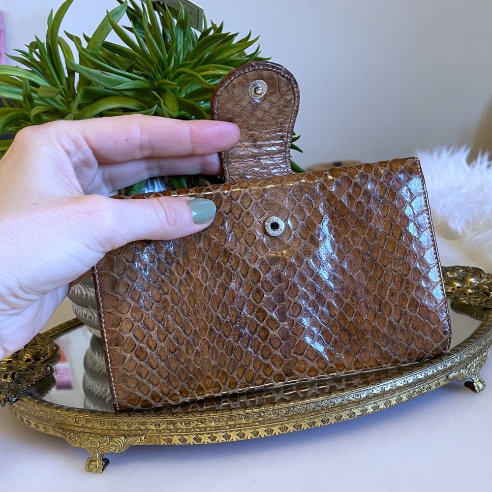Vintage brown snake skin leather trifold wallet - Picture 4 of 12